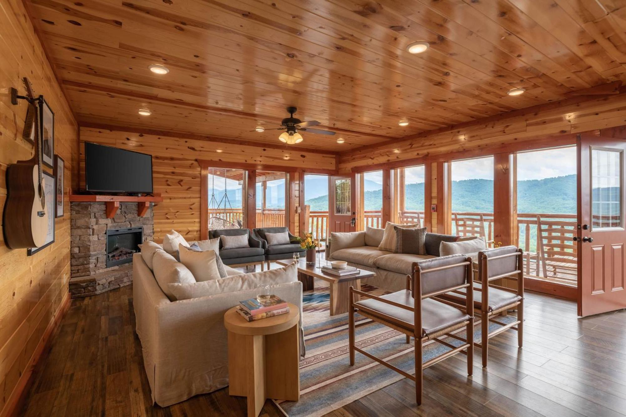 Sugarland By Avantstay Sleeps 28 Home Theatre Two Hot Tubs Indoor Pool Incredible Views Pigeon Forge Exterior photo